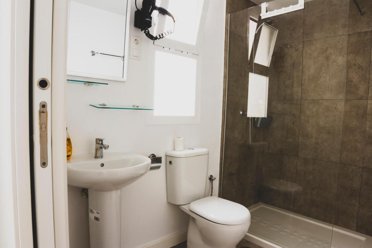 Cdz - Botica, Encantador Apartamento En Pleno Centro Historico Cádiz Buitenkant foto