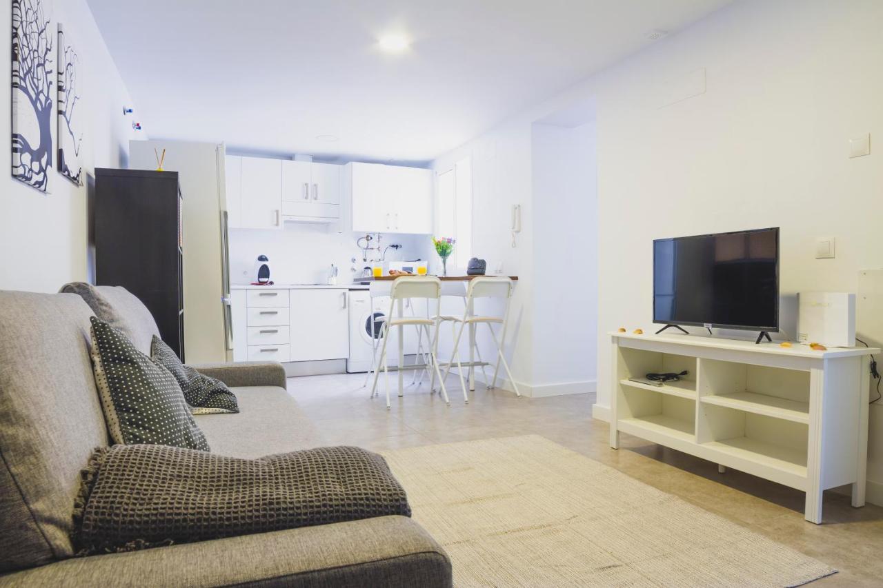 Cdz - Botica, Encantador Apartamento En Pleno Centro Historico Cádiz Buitenkant foto
