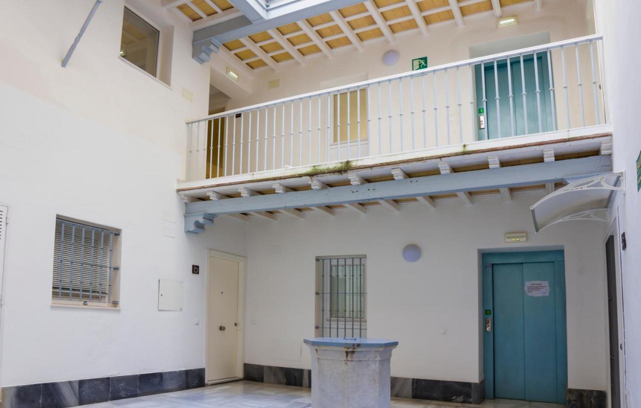 Cdz - Botica, Encantador Apartamento En Pleno Centro Historico Cádiz Buitenkant foto